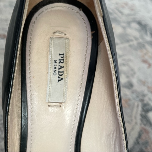 Authentic Prada Peep Toe Heels Black Leather EU 38 5"Heel - Picture 3 of 11